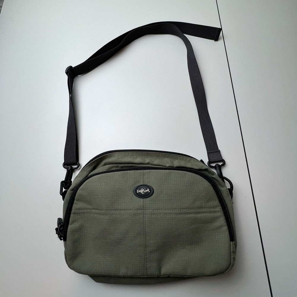 Eagle Creek Crossbody Waist Bag Travel Bag Gear Day Bag Purse Olive Green